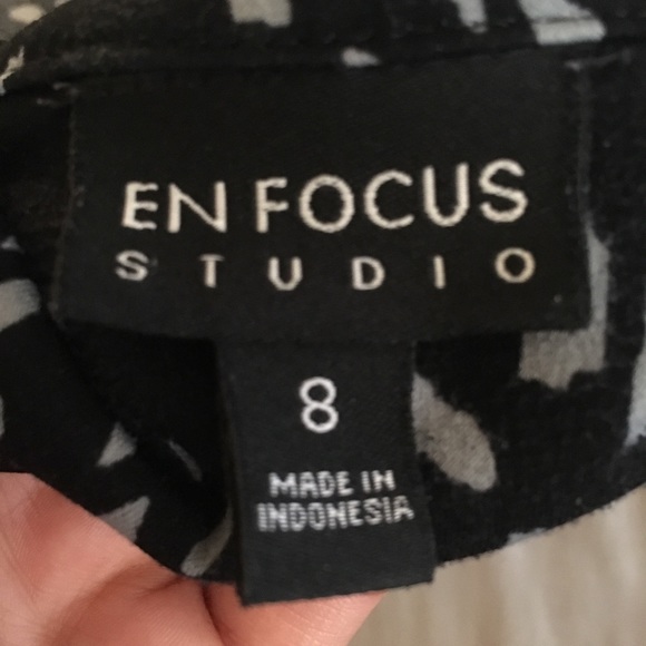 Patterned Work Dress - Picture 3 of 3